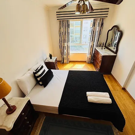 Luxury Spacious Flat Next Lisbon, Ideal For Tourists Queluz