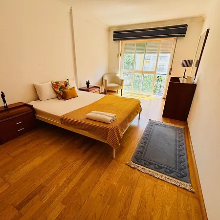 Luxury Spacious Flat Next Lisbon, Ideal For Tourists Apartment
