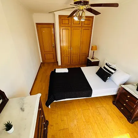 Luxury Spacious Flat Next Lisbon, Ideal For Tourists *