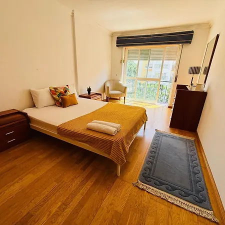 Luxury Spacious Flat Next Lisbon, Ideal For Tourists