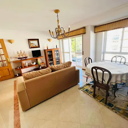 Luxury Spacious Flat Next Lisbon, Ideal For Tourists Queluz