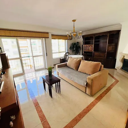 Luxury Spacious Flat Next Lisbon, Ideal For Tourists * Queluz