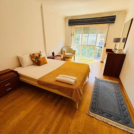 Luxury Spacious Flat Next Lisbon, Ideal For Tourists Appartement Queluz