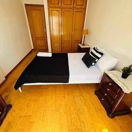 Luxury Spacious Flat Next Lisbon, Ideal For Tourists Queluz
