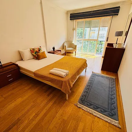 Luxury Spacious Flat Next Lisbon, Ideal For Tourists Queluz