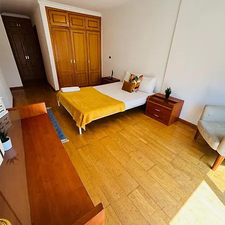 Luxury Spacious Flat Next Lisbon, Ideal For Tourists